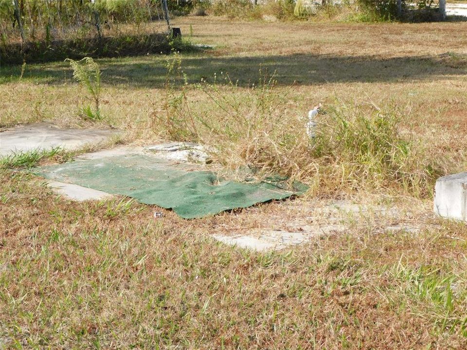 En Venta: $220,000 (5.05 acres)