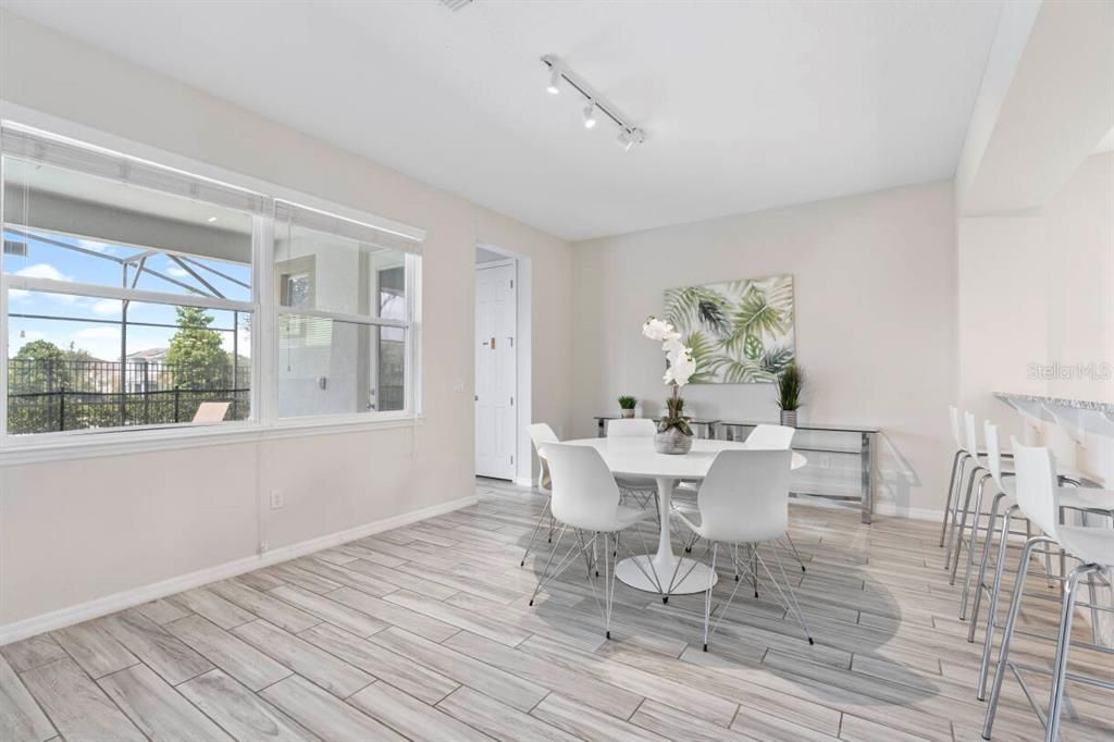 For Sale: $850,000 (9 beds, 6 baths, 4363 Square Feet)