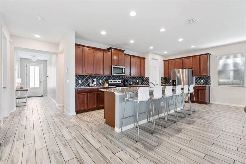 For Sale: $850,000 (9 beds, 6 baths, 4363 Square Feet)