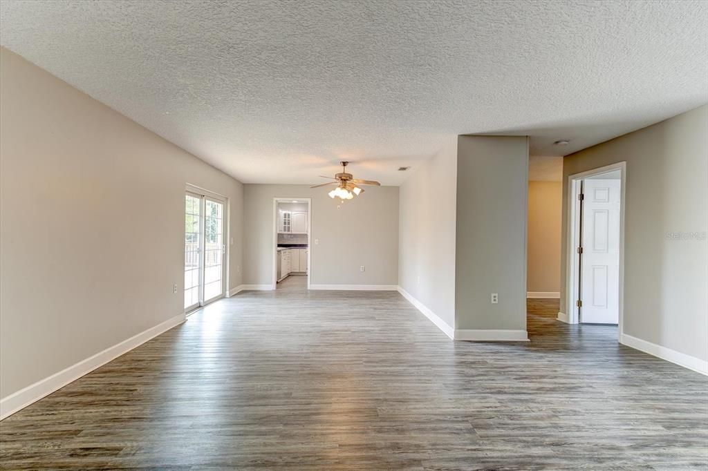 En Venta: $514,900 (4 camas, 2 baños, 2149 Pies cuadrados)