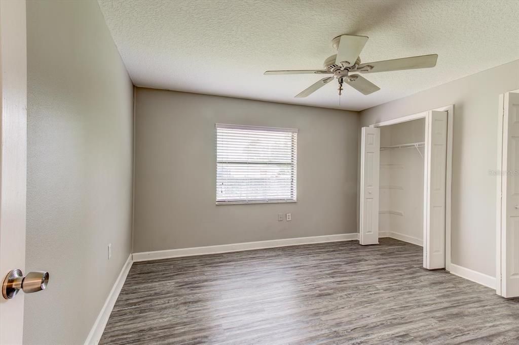 En Venta: $514,900 (4 camas, 2 baños, 2149 Pies cuadrados)