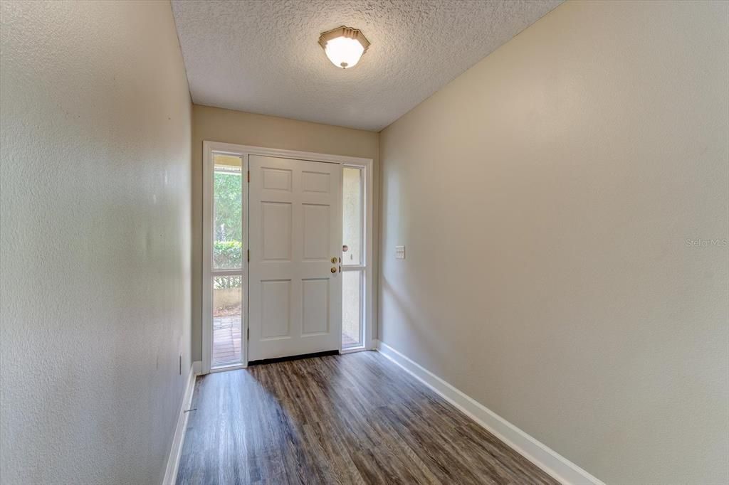 En Venta: $514,900 (4 camas, 2 baños, 2149 Pies cuadrados)