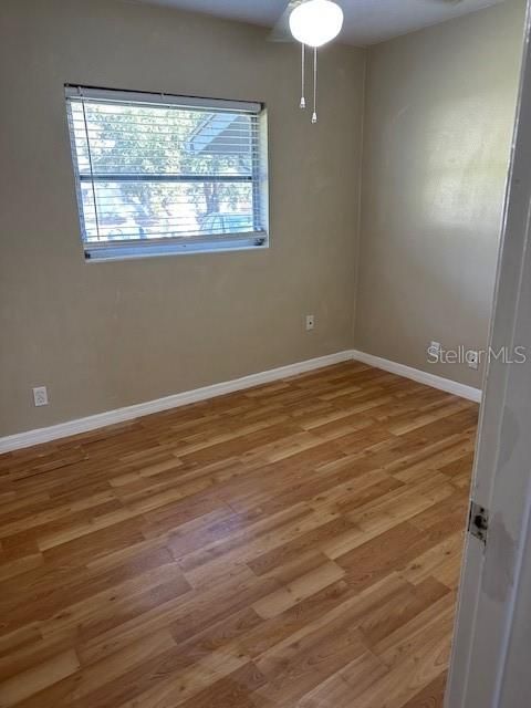 待售: $285,000 (3 贝兹, 2 浴室, 1100 平方英尺)