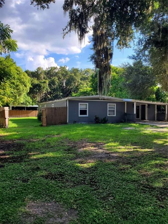 For Rent: $1,795 (5 beds, 2 baths, 2200 Square Feet)