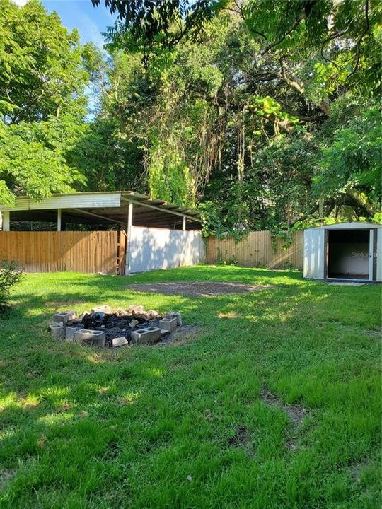 For Rent: $1,795 (5 beds, 2 baths, 2200 Square Feet)