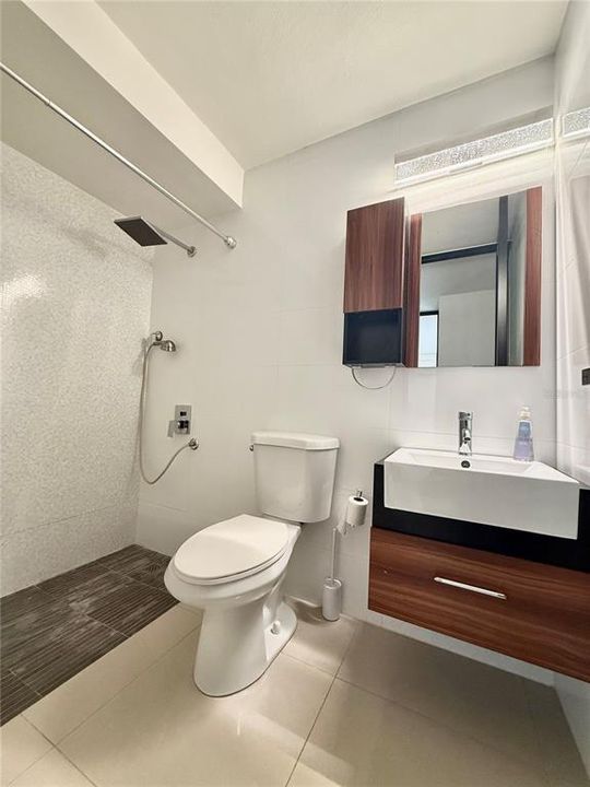 En Renta: $11,000 (3 camas, 2 baños, 1913 Pies cuadrados)