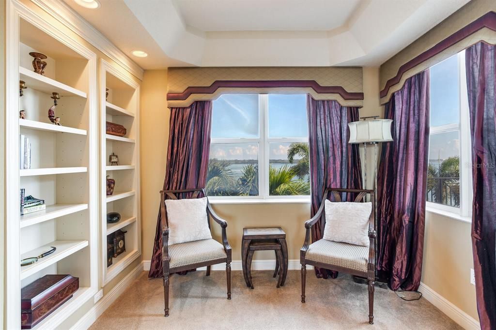 For Sale: $2,695,000 (4 beds, 3 baths, 4142 Square Feet)