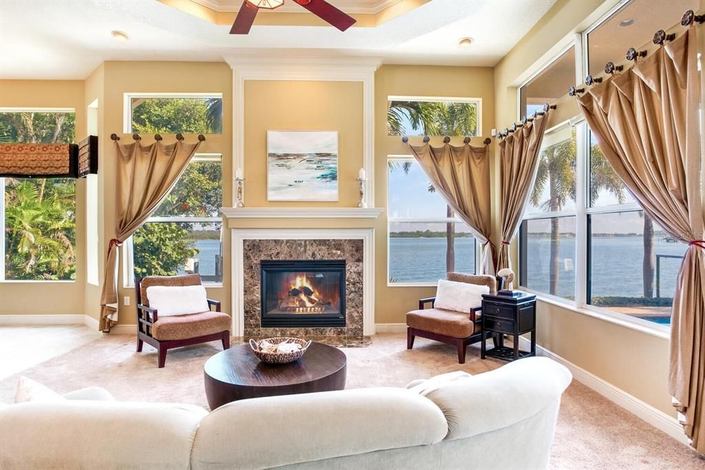 For Sale: $2,695,000 (4 beds, 3 baths, 4142 Square Feet)