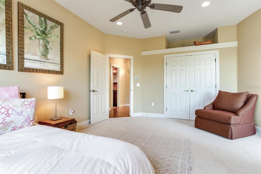 For Sale: $2,695,000 (4 beds, 3 baths, 4142 Square Feet)