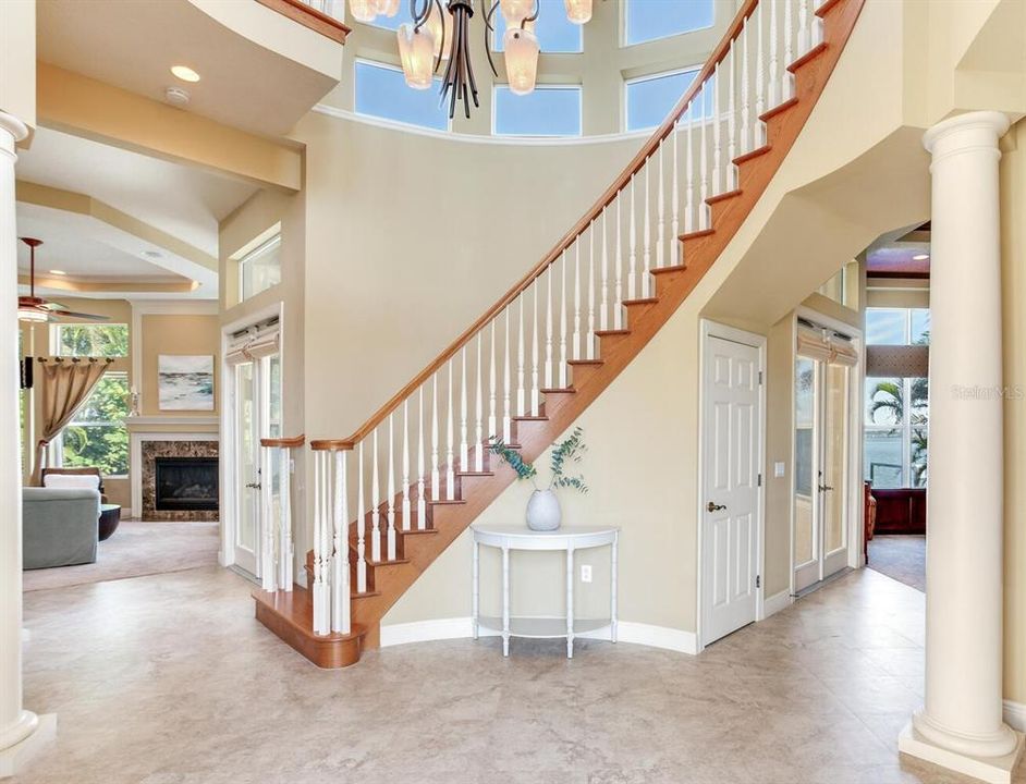 For Sale: $2,695,000 (4 beds, 3 baths, 4142 Square Feet)