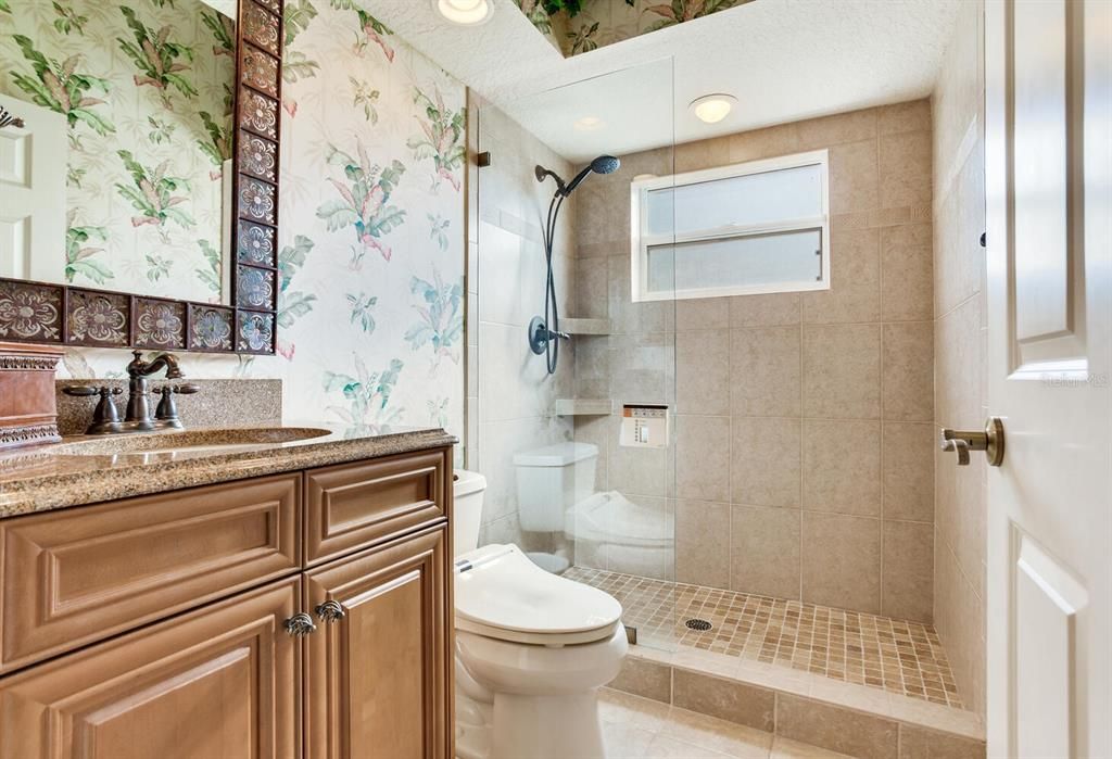 For Sale: $2,695,000 (4 beds, 3 baths, 4142 Square Feet)