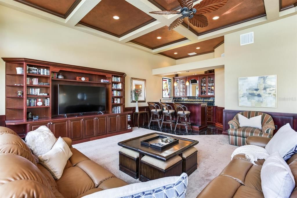 For Sale: $2,695,000 (4 beds, 3 baths, 4142 Square Feet)