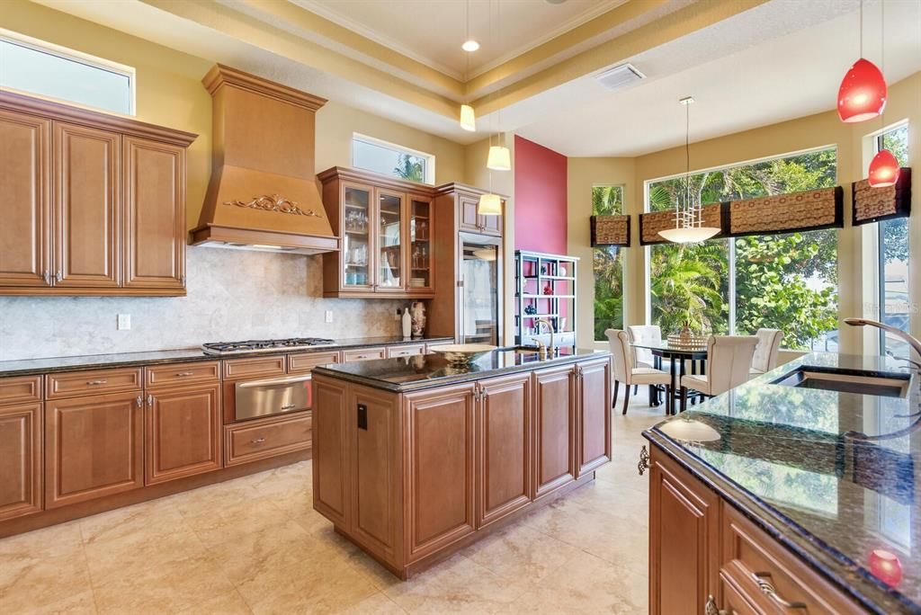 For Sale: $2,695,000 (4 beds, 3 baths, 4142 Square Feet)