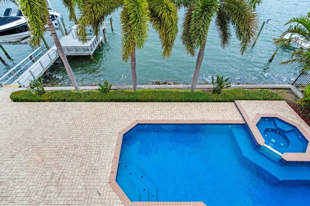 For Sale: $2,695,000 (4 beds, 3 baths, 4142 Square Feet)