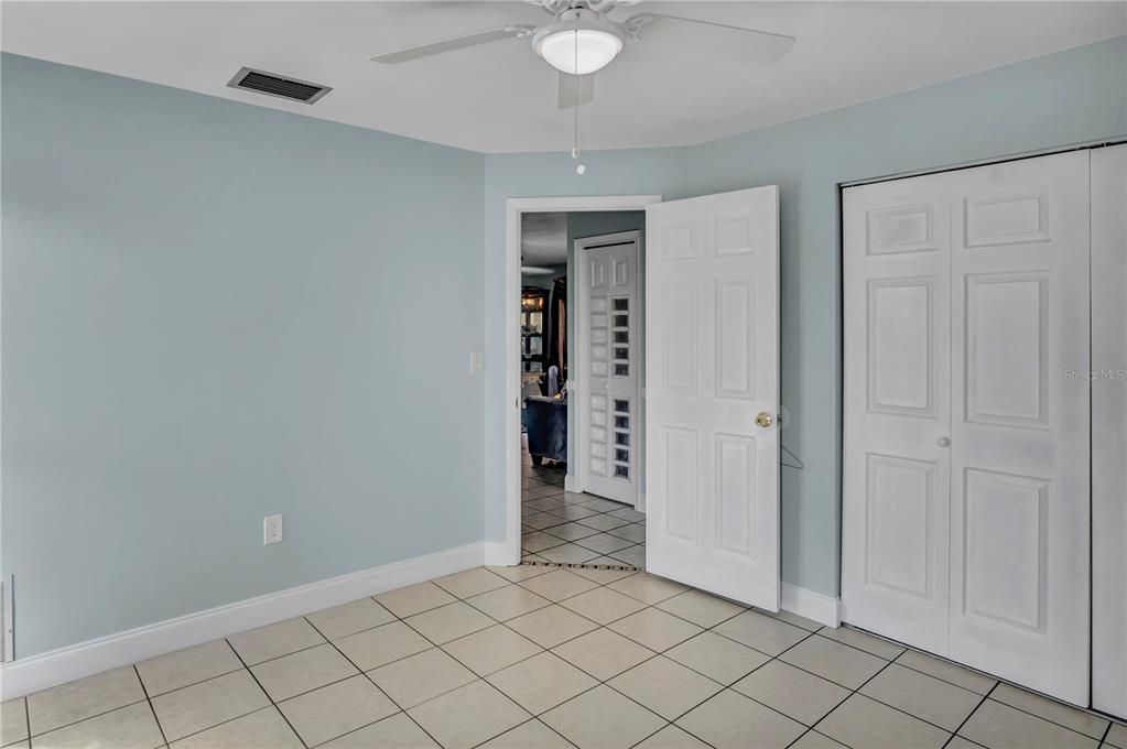 For Sale: $260,000 (3 beds, 2 baths, 1278 Square Feet)