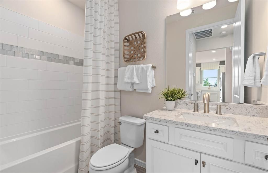 For Sale: $349,160 (2 beds, 2 baths, 1579 Square Feet)