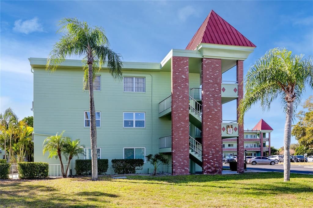 En Venta: $186,000 (2 camas, 2 baños, 1100 Pies cuadrados)