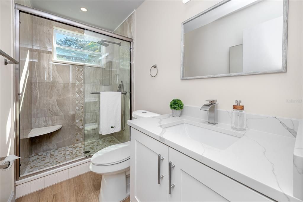 En Venta: $186,000 (2 camas, 2 baños, 1100 Pies cuadrados)