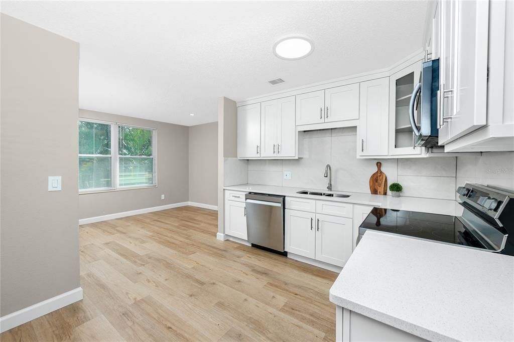 En Venta: $186,000 (2 camas, 2 baños, 1100 Pies cuadrados)