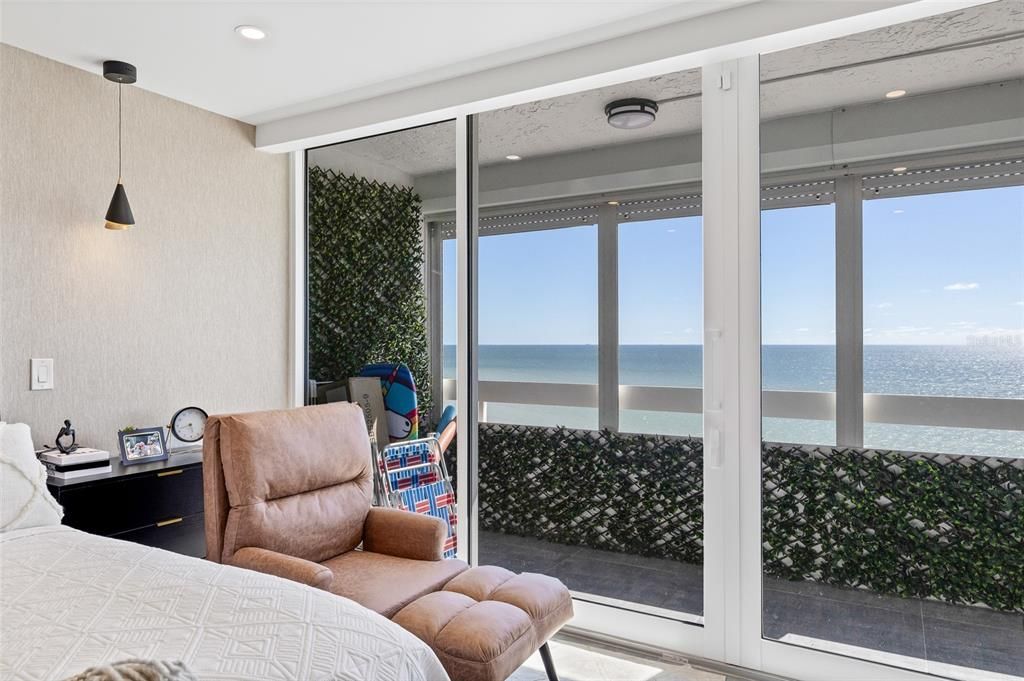 待售: $895,000 (2 贝兹, 2 浴室, 1165 平方英尺)