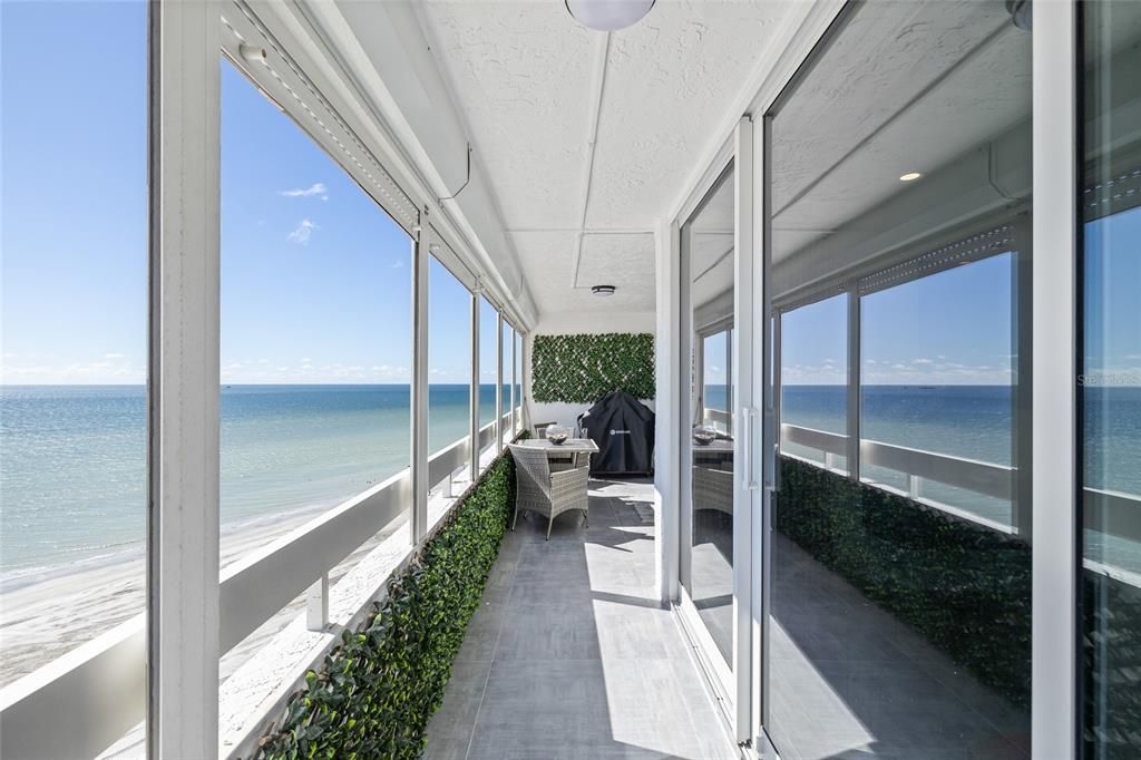 待售: $895,000 (2 贝兹, 2 浴室, 1165 平方英尺)