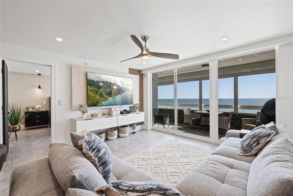 待售: $895,000 (2 贝兹, 2 浴室, 1165 平方英尺)