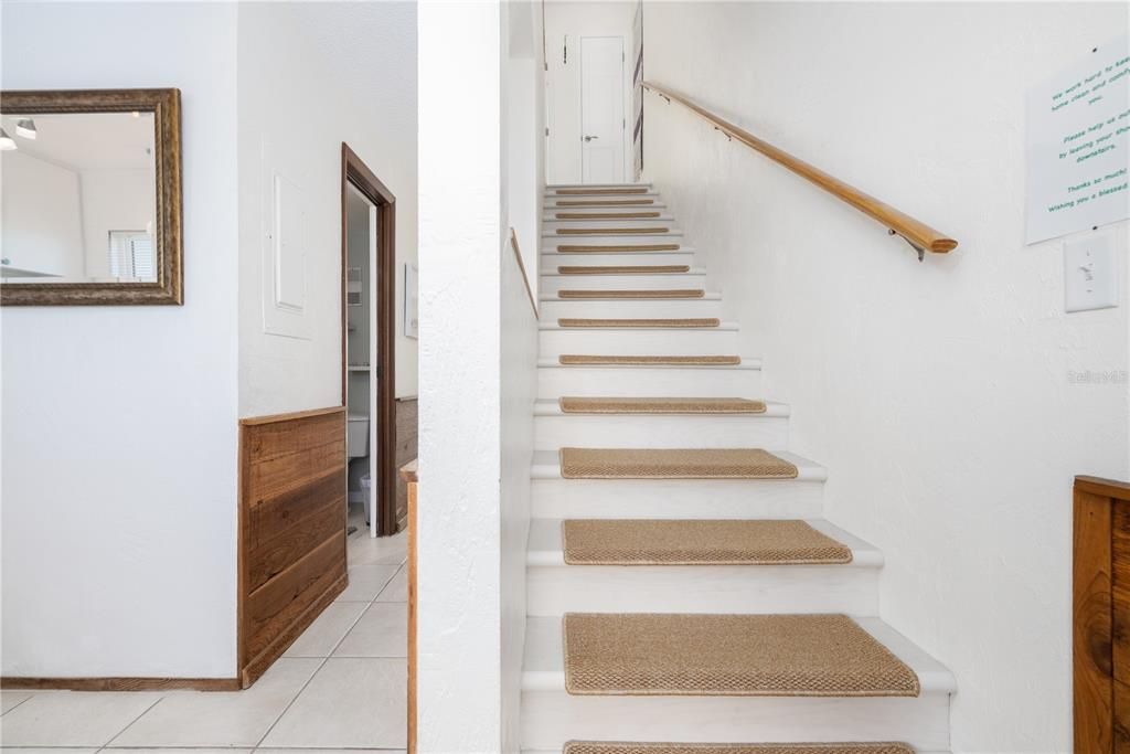 待售: $355,000 (2 贝兹, 1 浴室, 1190 平方英尺)