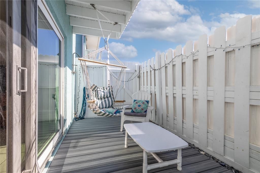 待售: $355,000 (2 贝兹, 1 浴室, 1190 平方英尺)