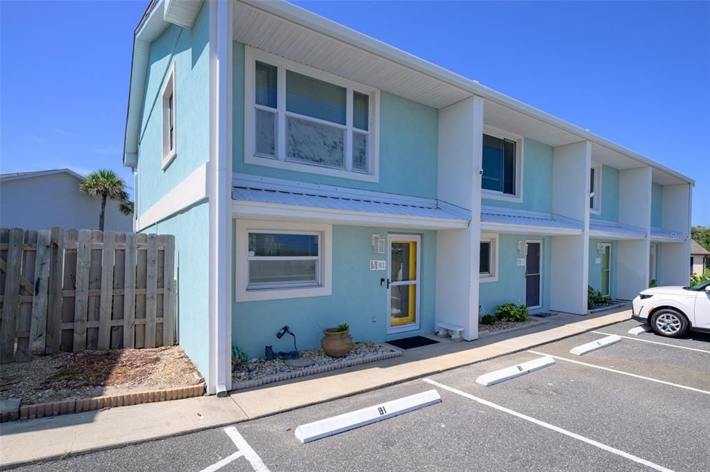 For Sale: $325,000 (2 beds, 1 baths, 1190 Square Feet)