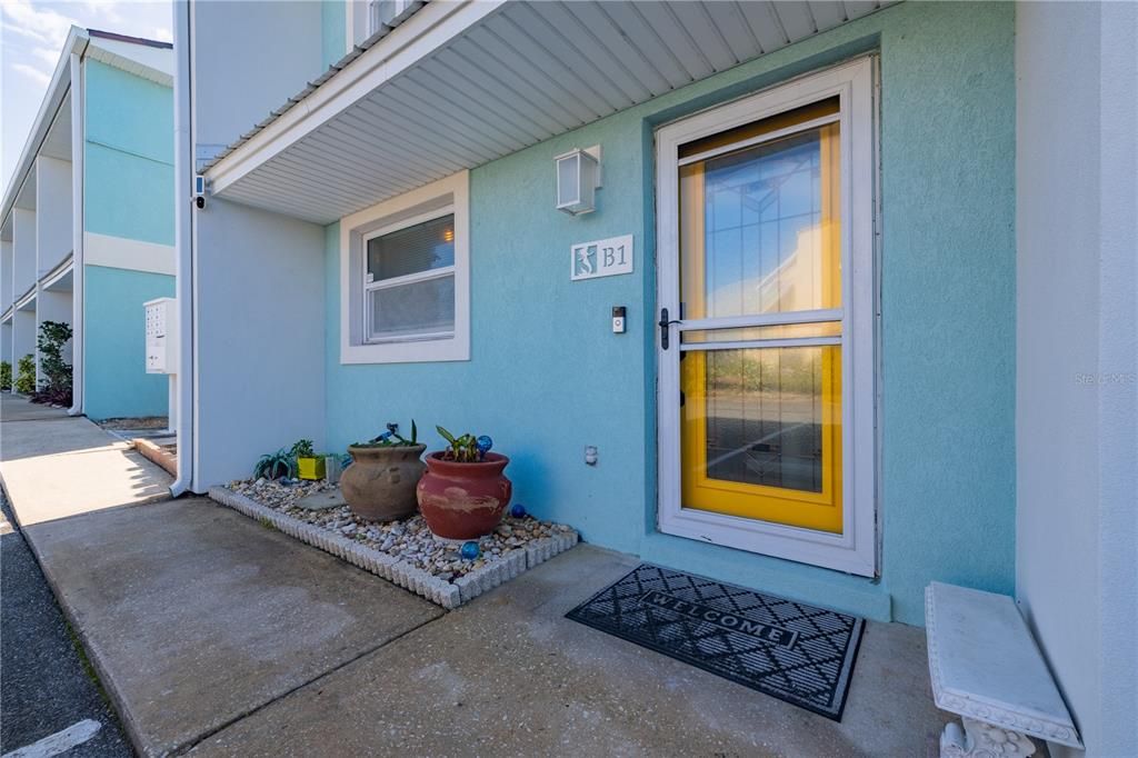 待售: $355,000 (2 贝兹, 1 浴室, 1190 平方英尺)