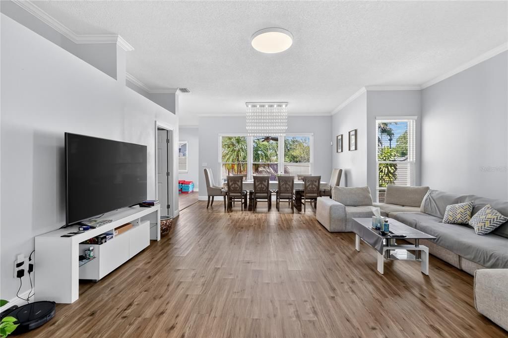 На продажу: $469,000 (3 спален, 2 ванн, 1793 Квадратных фут)