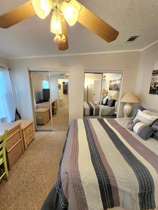 For Sale: $235,000 (2 beds, 2 baths, 1020 Square Feet)