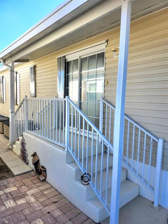 For Sale: $235,000 (2 beds, 2 baths, 1020 Square Feet)