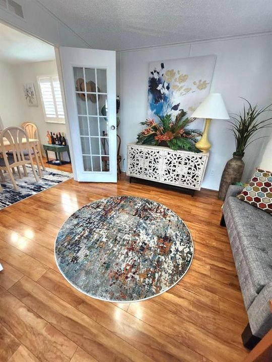 For Sale: $235,000 (2 beds, 2 baths, 1020 Square Feet)