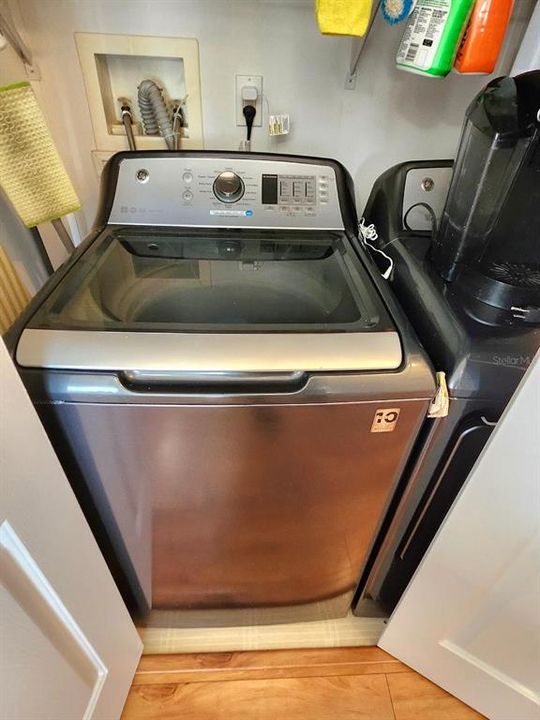 For Sale: $235,000 (2 beds, 2 baths, 1020 Square Feet)