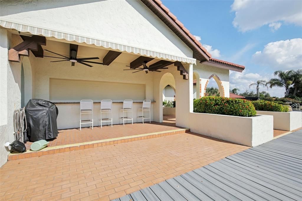 Active With Contract: $464,900 (3 beds, 2 baths, 1822 Square Feet)