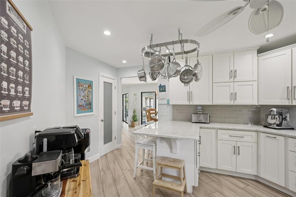 Active With Contract: $464,900 (3 beds, 2 baths, 1822 Square Feet)