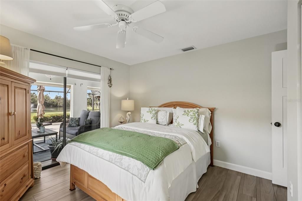 Active With Contract: $464,900 (3 beds, 2 baths, 1822 Square Feet)