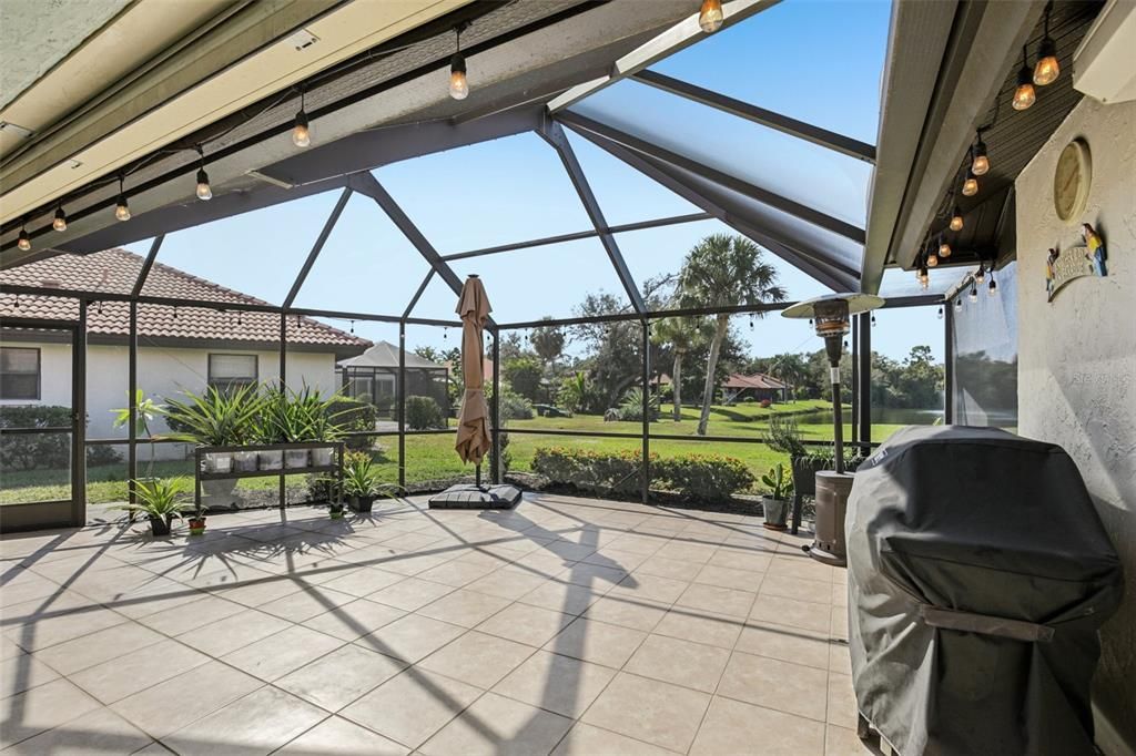 Active With Contract: $464,900 (3 beds, 2 baths, 1822 Square Feet)