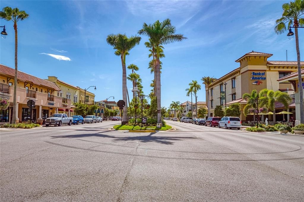 Active With Contract: $464,900 (3 beds, 2 baths, 1822 Square Feet)