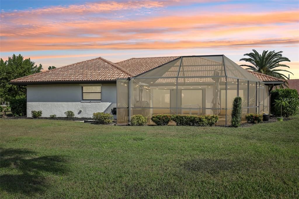 Active With Contract: $464,900 (3 beds, 2 baths, 1822 Square Feet)