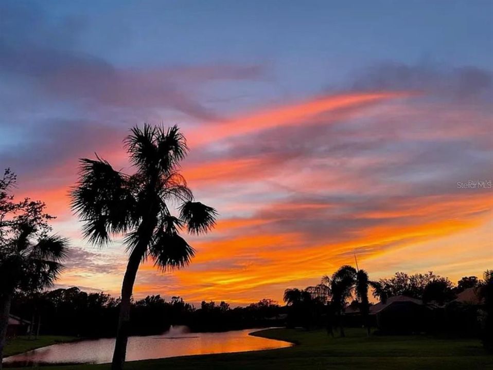 Active With Contract: $464,900 (3 beds, 2 baths, 1822 Square Feet)