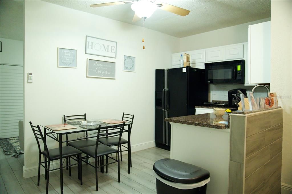 待售: $480,000 (3 贝兹, 2 浴室, 1700 平方英尺)