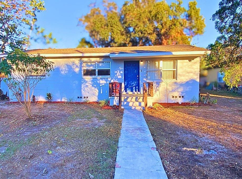 На продажу: $215,000 (3 спален, 1 ванн, 1000 Квадратных фут)