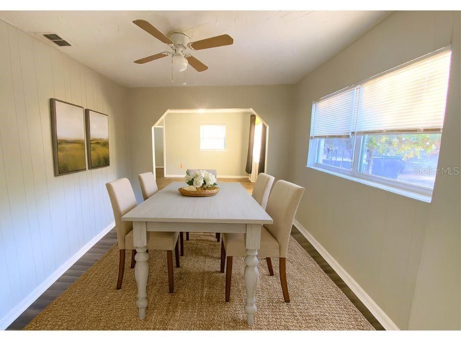 На продажу: $215,000 (3 спален, 1 ванн, 1000 Квадратных фут)