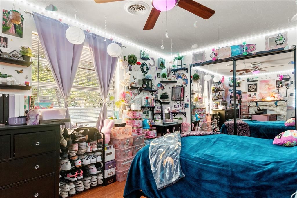 For Sale: $245,000 (3 beds, 0 baths, 1352 Square Feet)