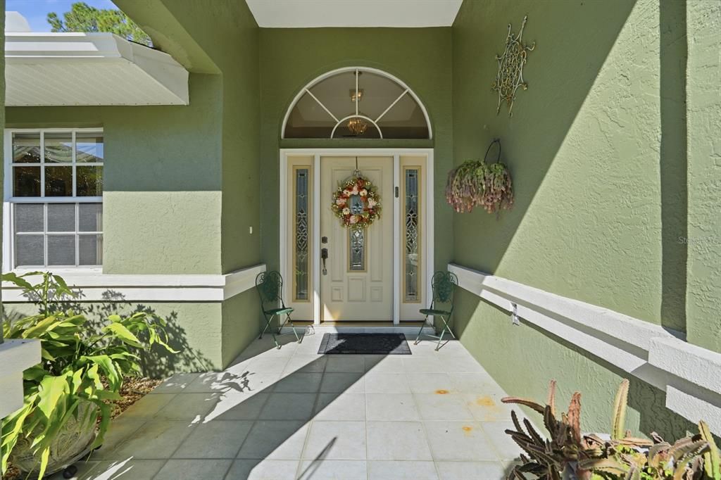 For Sale: $450,000 (3 beds, 2 baths, 2592 Square Feet)