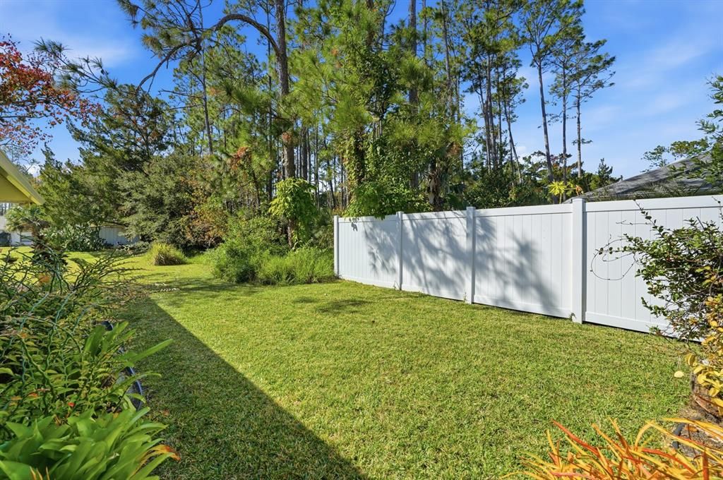 For Sale: $450,000 (3 beds, 2 baths, 2592 Square Feet)