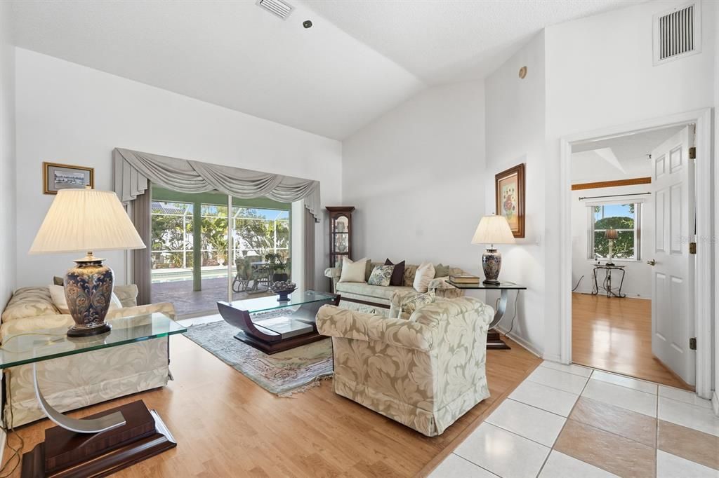 For Sale: $450,000 (3 beds, 2 baths, 2592 Square Feet)