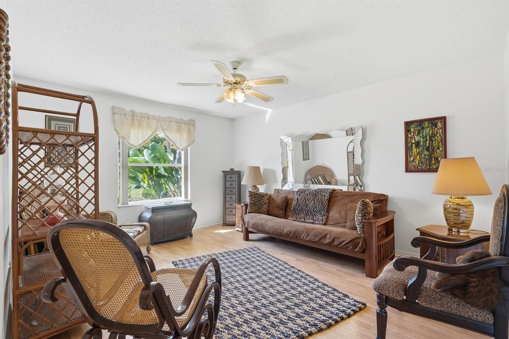 For Sale: $450,000 (3 beds, 2 baths, 2592 Square Feet)